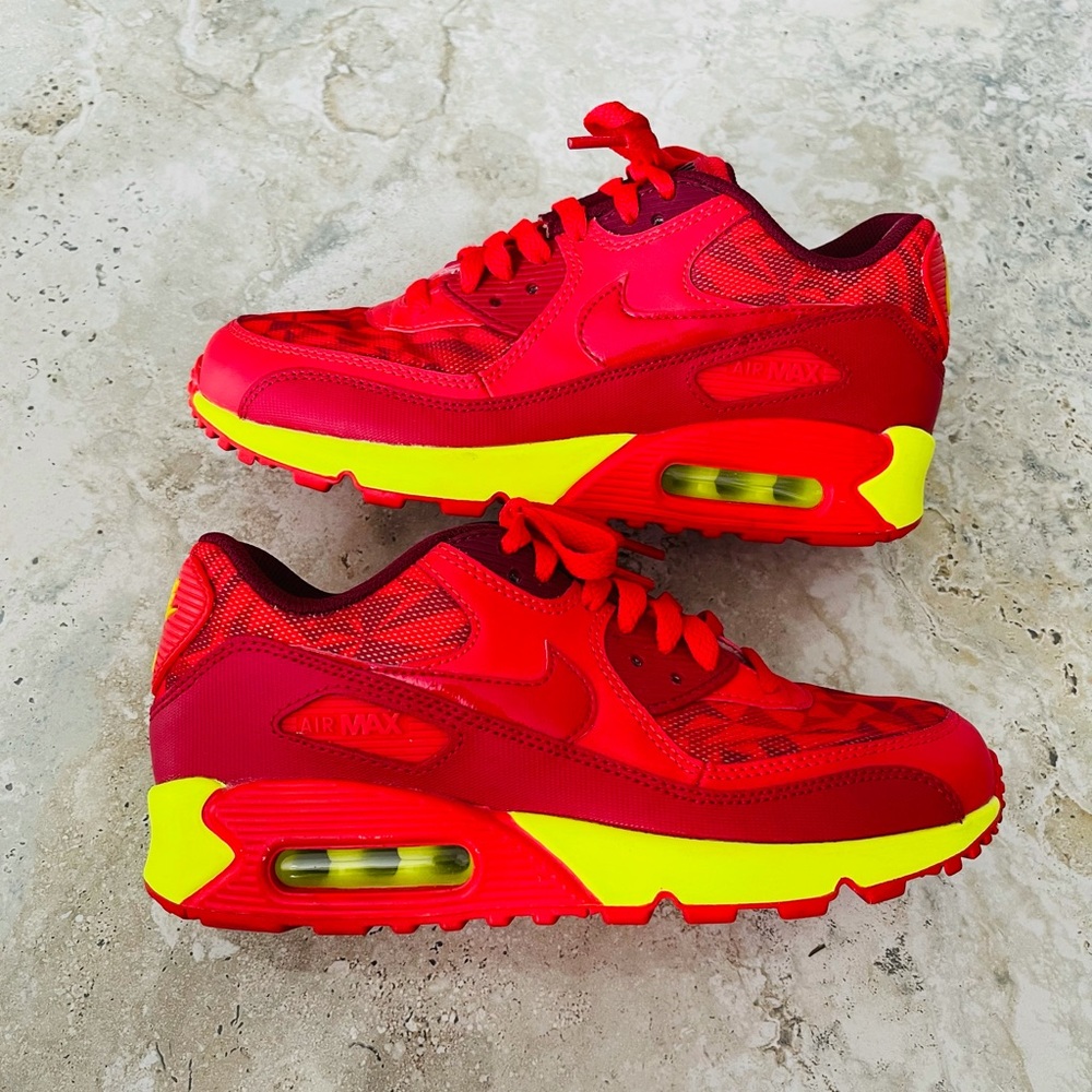 Nike Air Max 90 (GS) Shoes Size 5.5Y